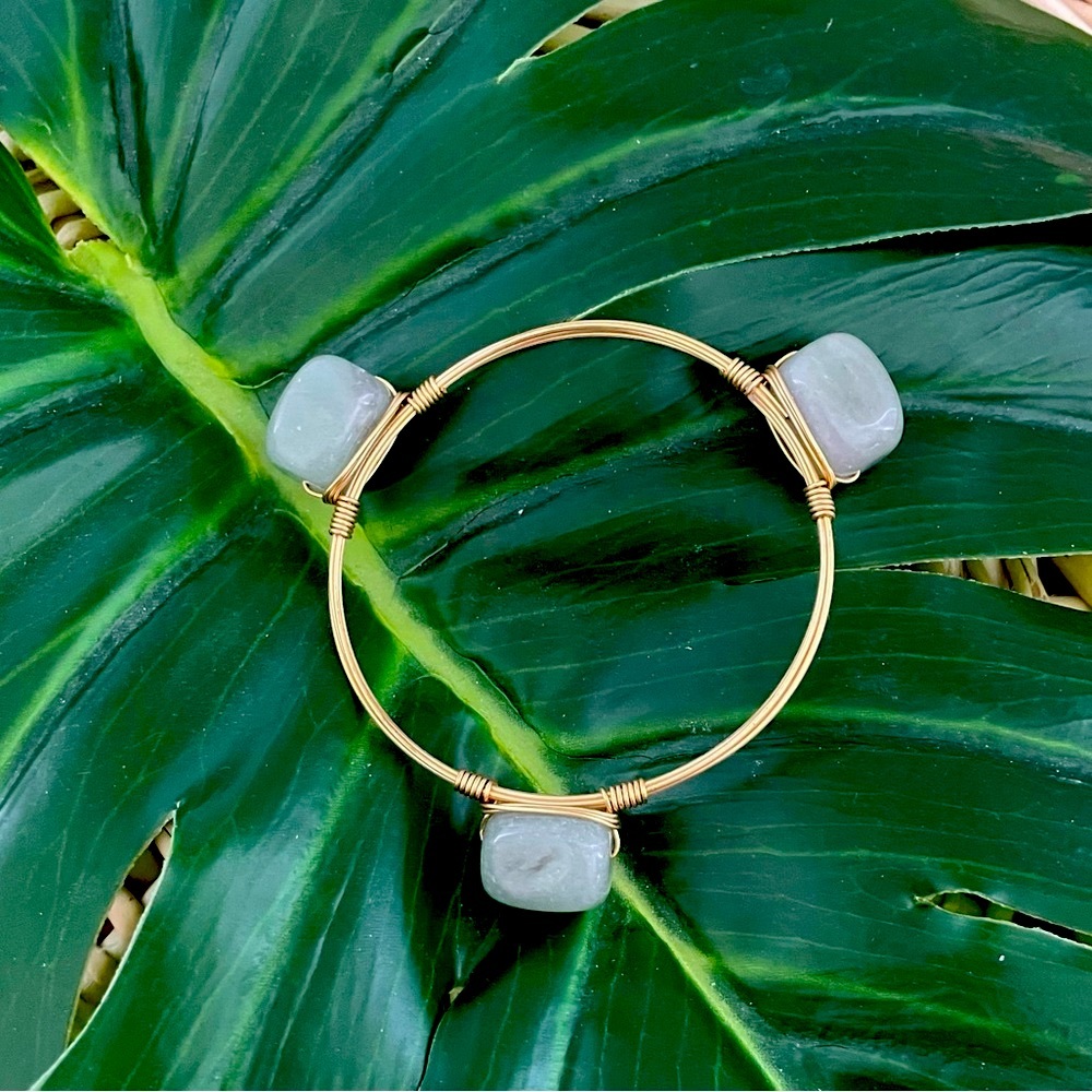 Hand crafted Gold Tone Wire Wrapped Faceted three green Stone Bangle Bracelet